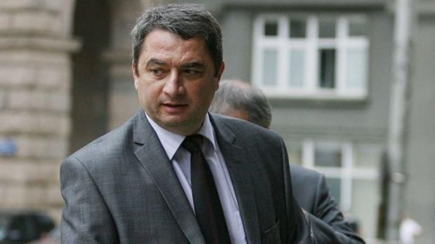 Емануил Йорданов: Очаквам омаскаряване и продължителни кални борби
