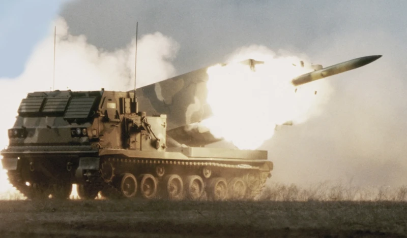 Норвегия ще прехвърли до осем M270 MLRS в Украйна и ще разшири участието си в обучението на украинци
