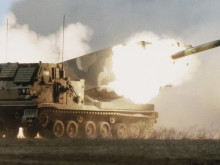 Норвегия ще прехвърли до осем M270 MLRS в Украйна и ще разшири участието си в обучението на украинци