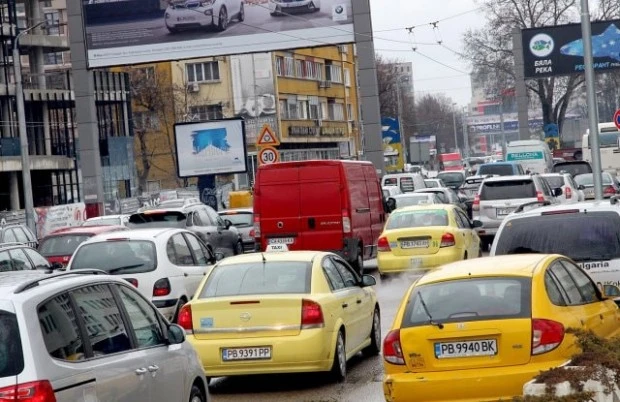 Инструктор: При 30 км/ч в градски условия шофьорите ще станат още по-изнервени