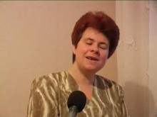 Сляпа жена преподава уроци по английски