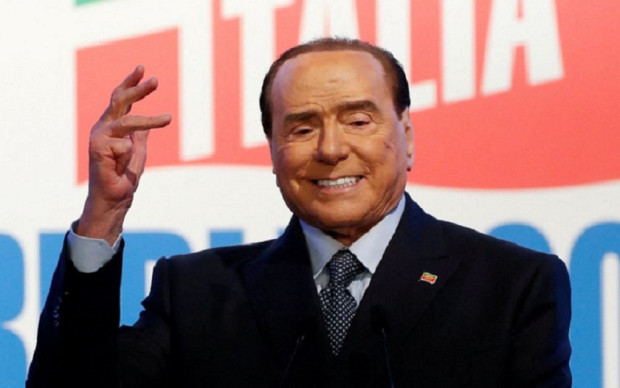 Лидерът на италианската десноцентристка партия Форца Италия Силвио Берлускони беше изписан от болницата  Сан