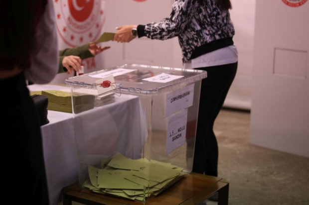 Турските граждани в България гласуват за президент на Турция, след