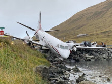 Tрима загинаха при самолетна катастрофа в Швейцария
