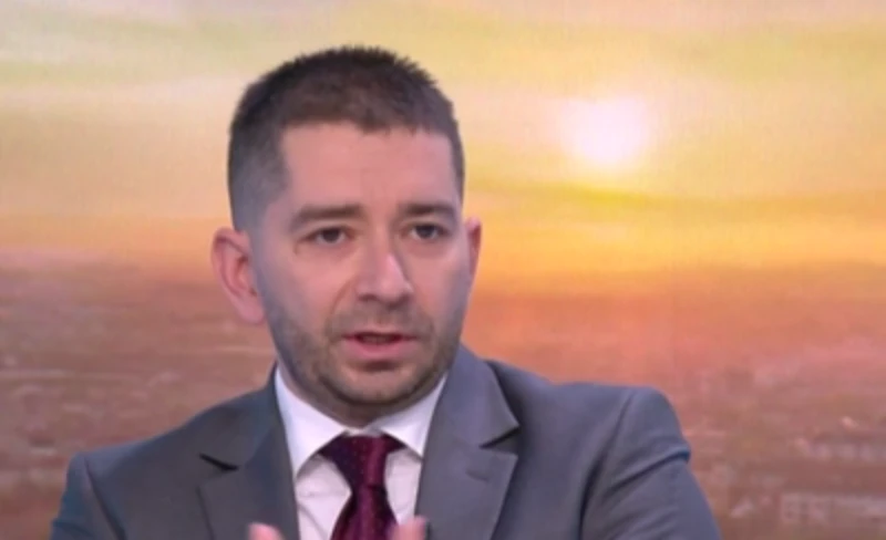 Слави Василев: Ротационният премиер ще превърне министър-председателя в секретарка
