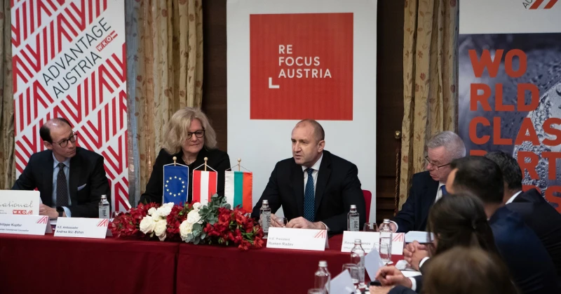 Радев: Австрийските инвестиции в България допринасят за двустранните ни отношения