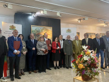 Министър Тодоров отличи артисти за приноса им за развитието на българската духовност