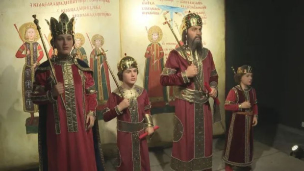 Нови 37 пластични фигури и сцени от българската история са изложени в