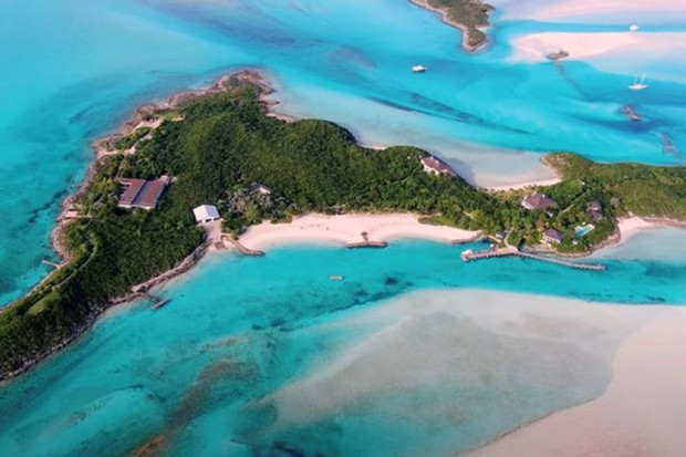 Красив остров, който се е появявал в касовите филми Карибски