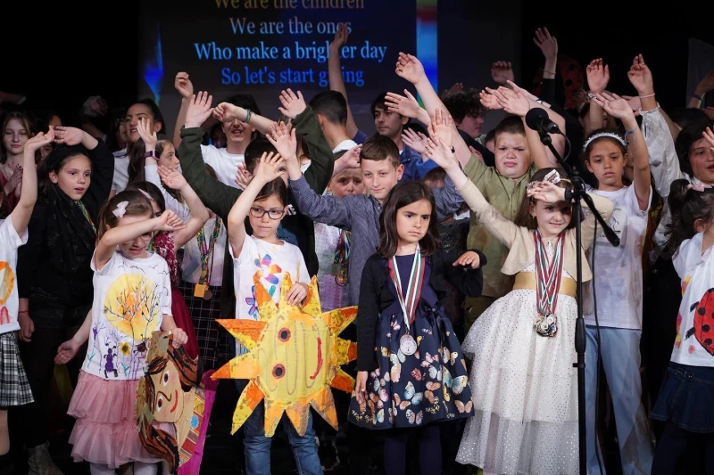 Талантливи деца бяха наградени в Бургас