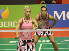 Сестри Стоеви отпаднаха на старта на турнир в Куала Лумпур