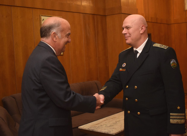 Посланикът на САЩ в България посети щаба на ВМС