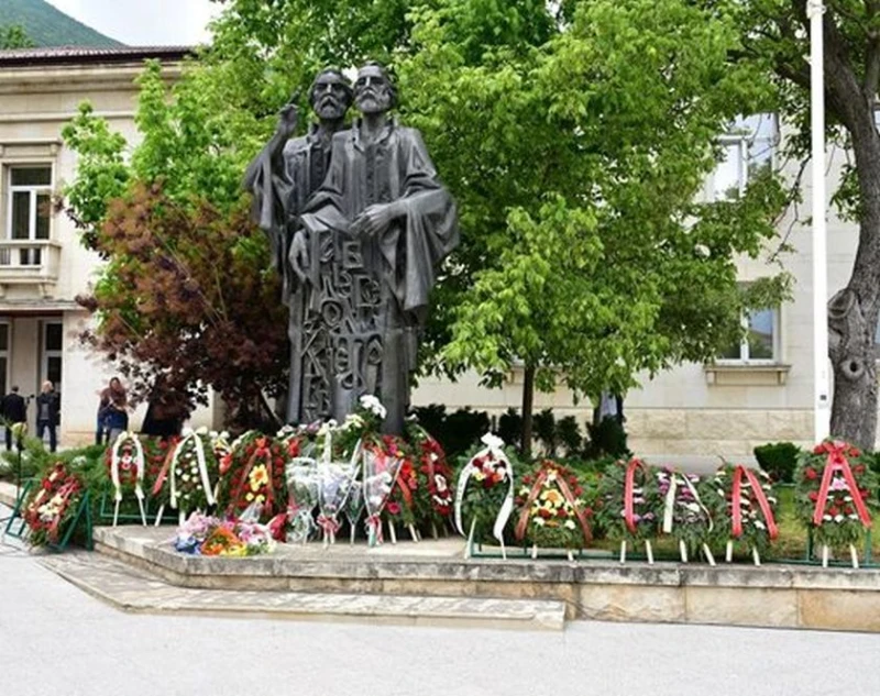 За първи път празничното шествие във Враца по случай 24 май ще започне с парад на буквите