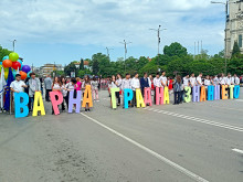 Хиляди варненци се стекоха на шествието за 24 май