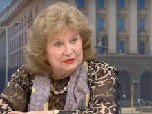 Историк: Словото е сила и власт, но опредметеното слово е свещено