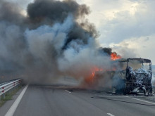Български автобус се запали в Гърция