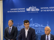 Кирил Петков: Наблюдаваме координация на проруските сили у нас