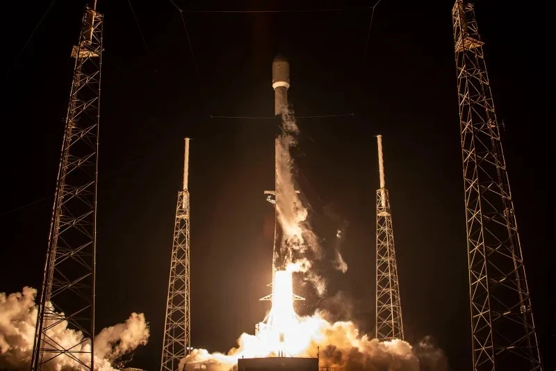 SpaceX пусна арабския сателит BADR-8 в орбита