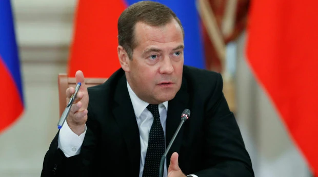 Дмитрий Медведев към Украйна: Чака ви съдбата на Ирак, Либия и Сирия