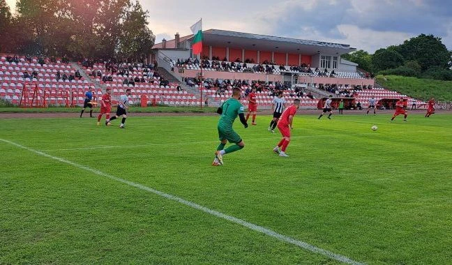 Дубълът на Локо с втора поредна загуба, без да отбележи гол