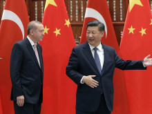Си Дзинпин предложи на Ердоган "стратегическо сътрудничество" заедно с поздравленията за победата
