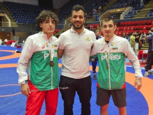Гриша Назарян и още родни таланти с медали от турнир по борба в Румъния
