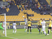 Ботев (Пд) отново не вкара гол на своя стадион, но този път спечели точка