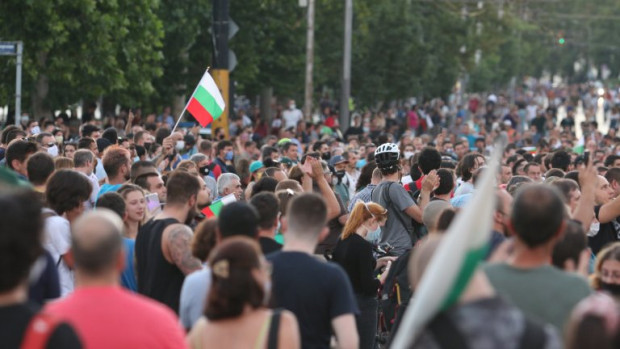 Граждани организират протест срещу водената от президента Румен Радев политика На 30 05