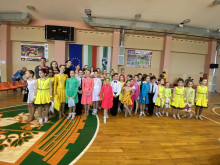 170 деца от страната участваха в празничен турнир по спортни танци в Сливен