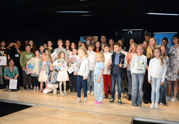 Наградиха украински деца, завършили с отличие олимпиада по български език във Варна