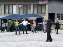 Весел празник в Родопите! Пловдивчанка: Има надежда за продължение на българския дух и традиции