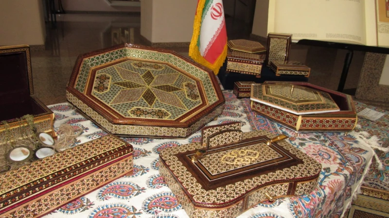 Изложба в Русе представя древните ирански занаяти