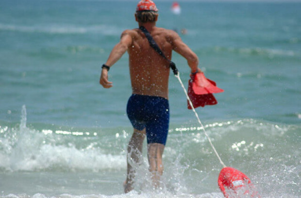 Държавата ще осигури спасители на 10 плажа във Варна, останали