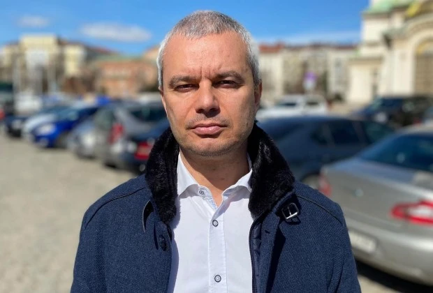 Костадин Костадинов призовава Борисов да се откаже от имунитета си