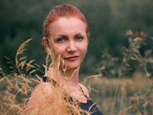 Директорът на РИОСВ – Смолян, Екатерина Гаджева с първа стихосбирка