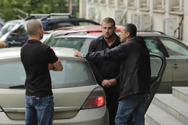 Служители на ГДБОП арестуваха пред входа на БТА Кристиян Христов,