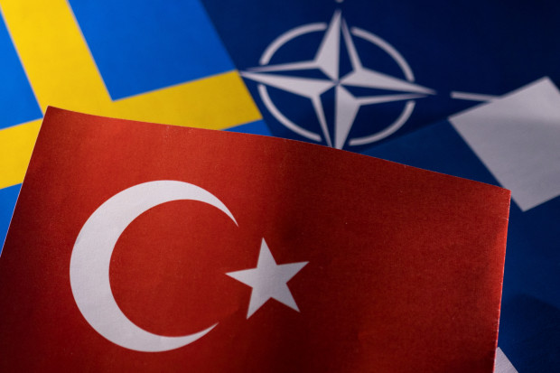 Столтенберг ще посети Анкара в опит да убеди Ердоган да пусне Швеция в НАТО