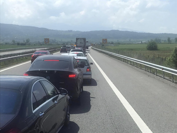 Огромна тапа на магистралата изнерви българите тръгнали за Гърция Това
