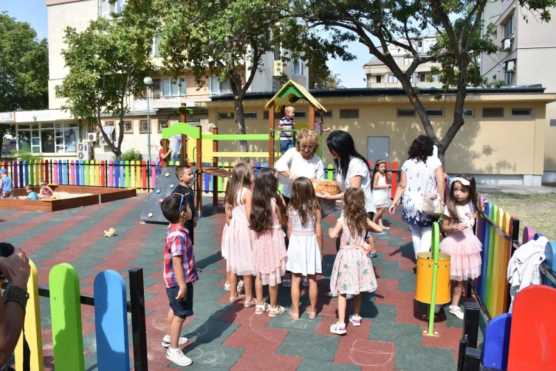 От 600 кандидатстващи деца в детски градини в Пловдив само половината са приети