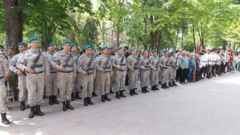 Пловдив сведе глава пред подвига на Христо Ботев