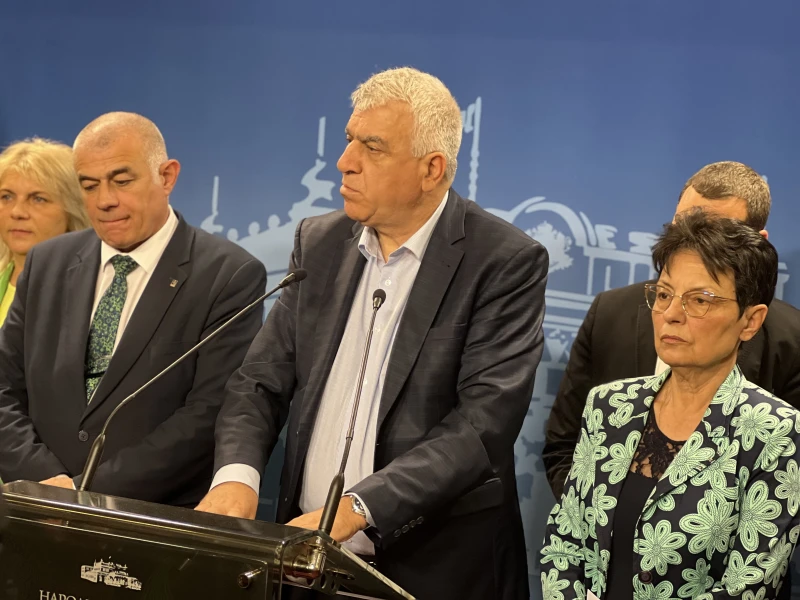 ���: ����� 4 ����. ���� �� ��������� ������ �� �������� �� ���� � �����