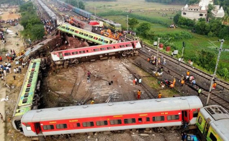 МВнР няма данни за пострадали българи във влаковата катастрофа в Индия