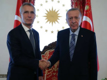 Ердоган провежда закрити разговори с генералния секретар на НАТО в Истанбул