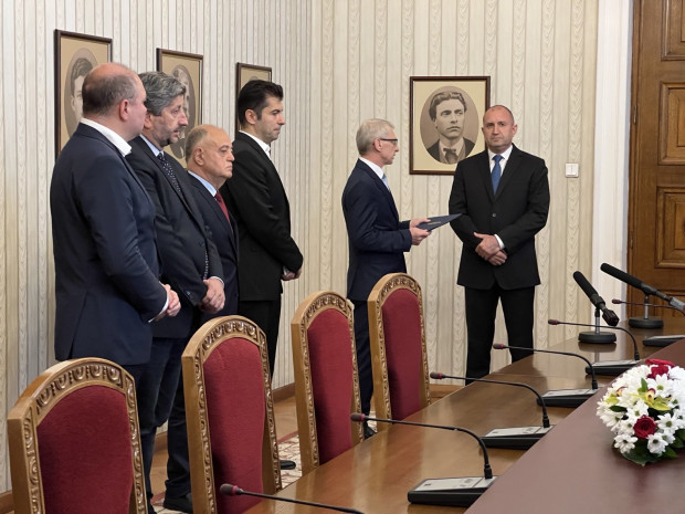 Кандидатът за министър председател от ПП ДБ акад Николай Денков върна изпълнен