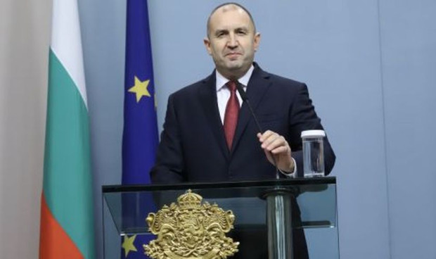 Президентът Румен Радев издаде указ за съставяне на кабинет съобщиха