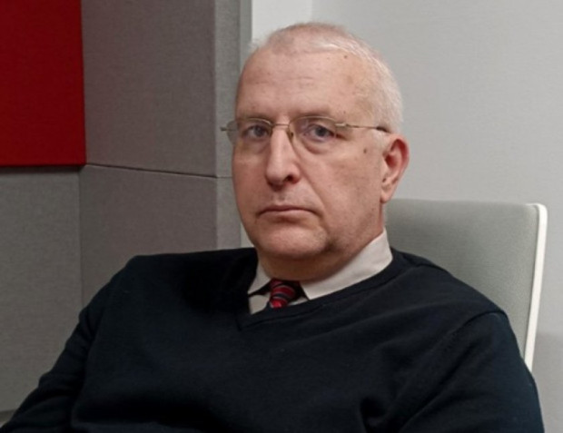 Доц. Светослав Малинов, ръководител на катедра “Политология в Софийския университет