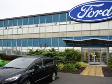"Форд" изтегля 125 000 пикапа заради опасност от възникване на пожар