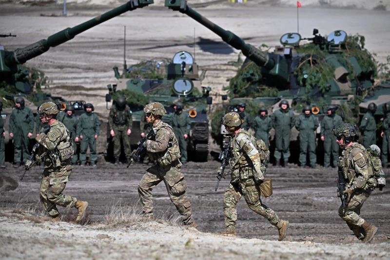 Предупреждават Полша да се готви за "утилизация" след думите на Расмусен за НАТОвски войски в Украйна
