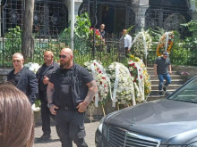Златко Баретата се появи на погребението на Ангел Христов от братя Галеви