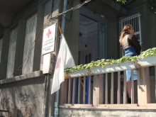Раздават студена минерална вода в общината и в БЧК